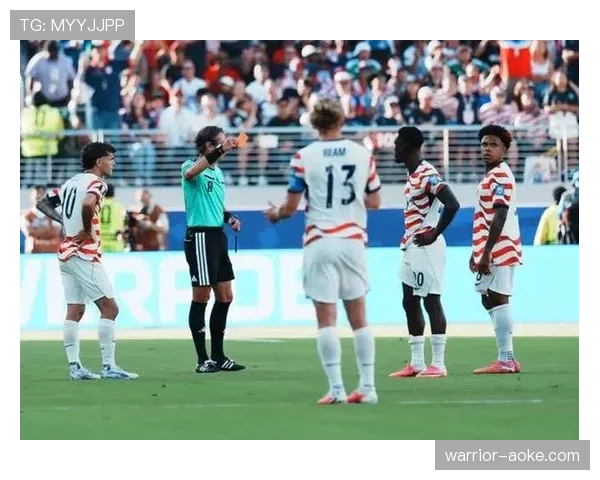 巴洛贡破门后染红:美国2-0波黑晋级世界杯16强 巴洛贡破门后染红:美国2-0波黑晋级世界杯16强